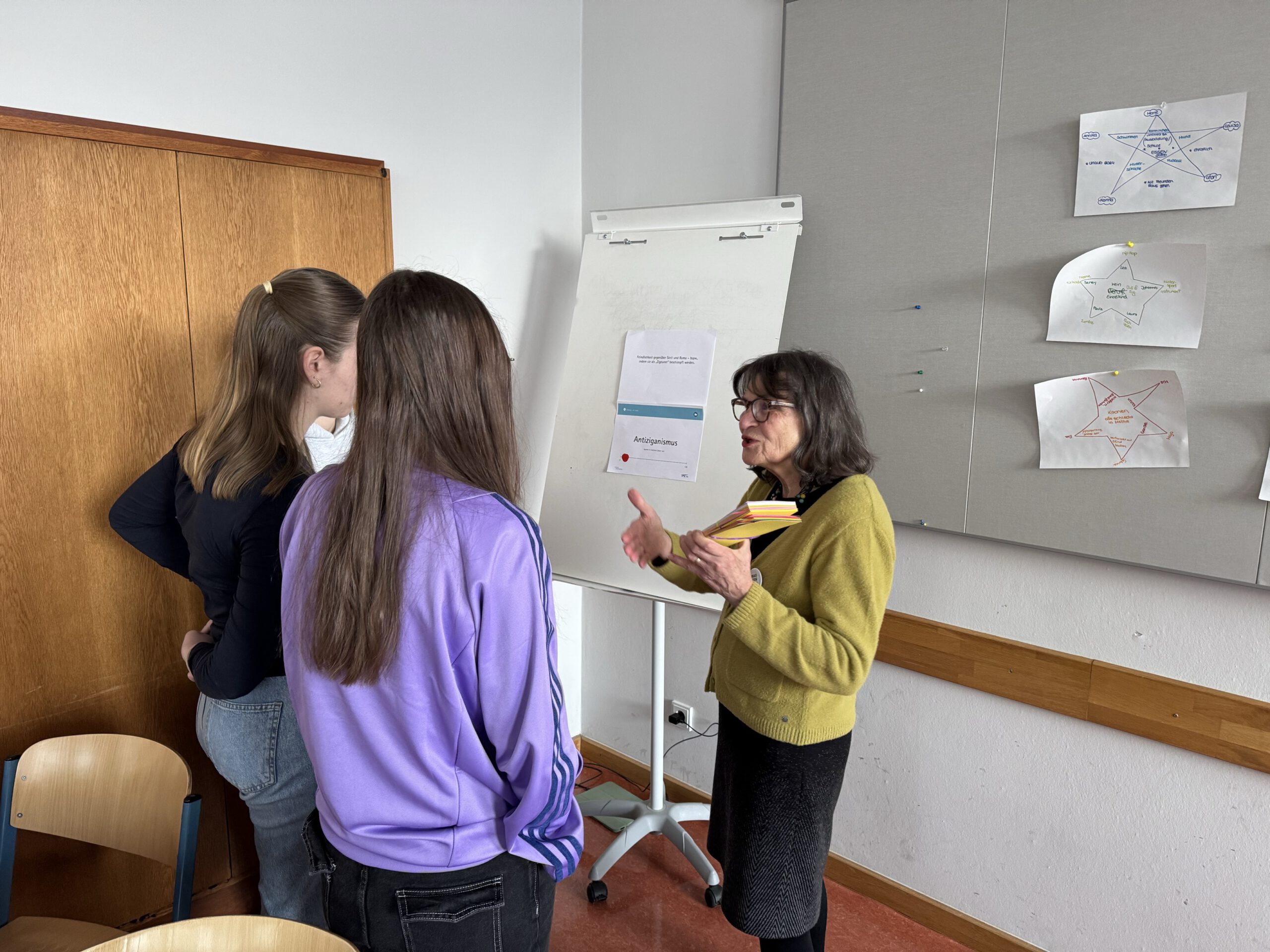 Gemeinsam gegen Diskriminierung – Werte Workshop mit den „Omas gegen Rechts“